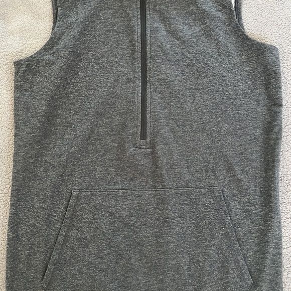 Nike Dri-Fit - Picture 2 of 3